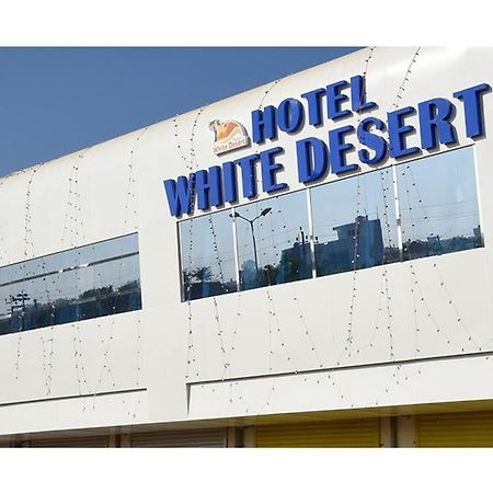 Hotel White Desert Bhuj Zewnętrze zdjęcie